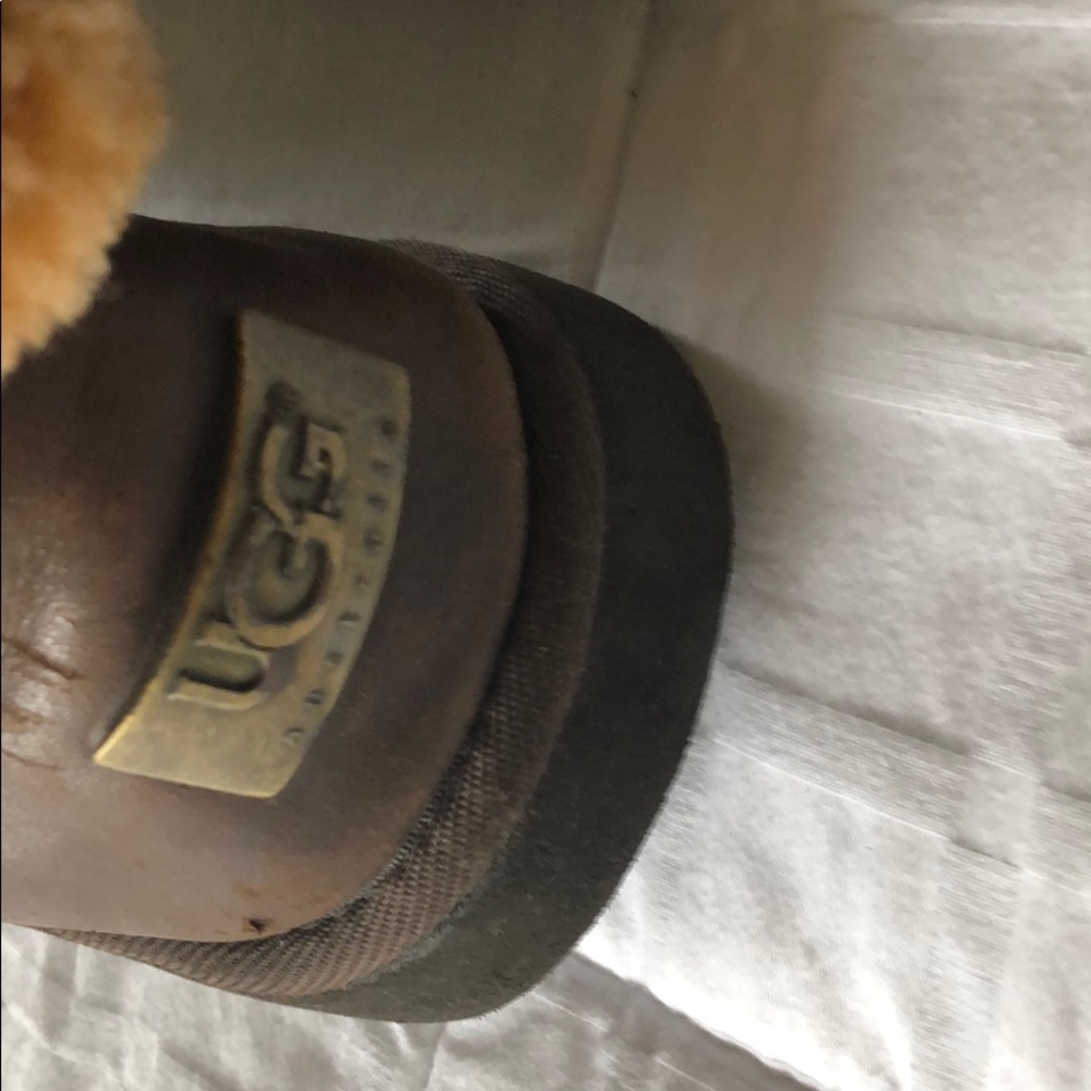LEATHER UGGS - Picture 2 of 8